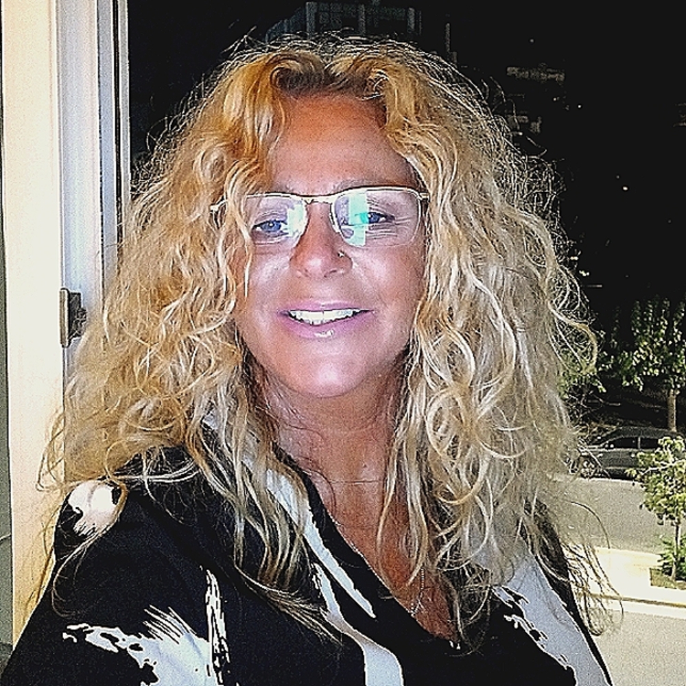 Meet your Posher, Deb